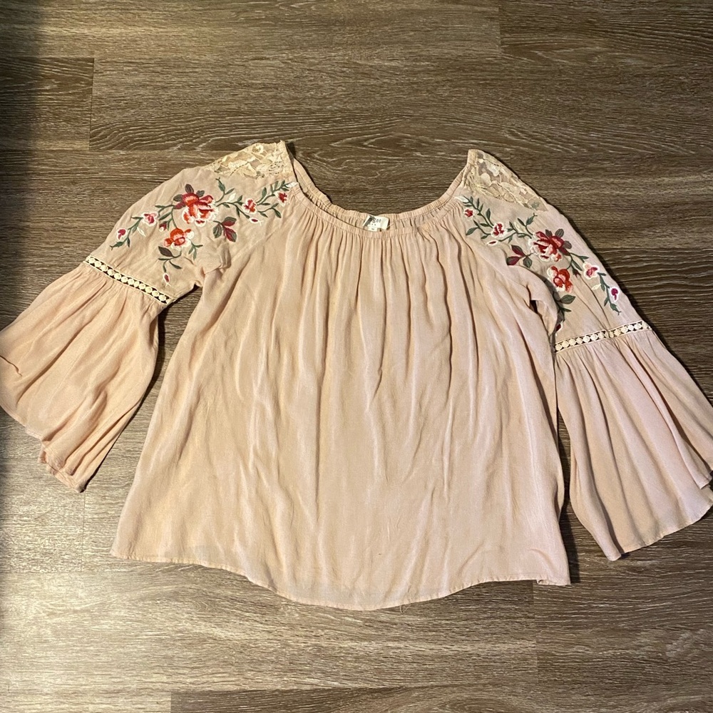 Umgee Floral Embroidered Top